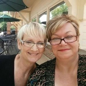 Meet your Posher, Cynthia